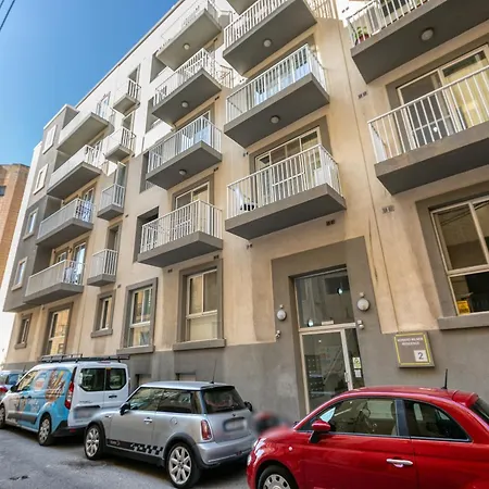 Lovely, Spacious 2br In The Centre Of By 360 Estates * Слима